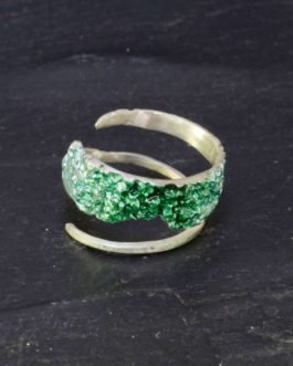 Anillo forma espiral ajustable en plata de color verde
