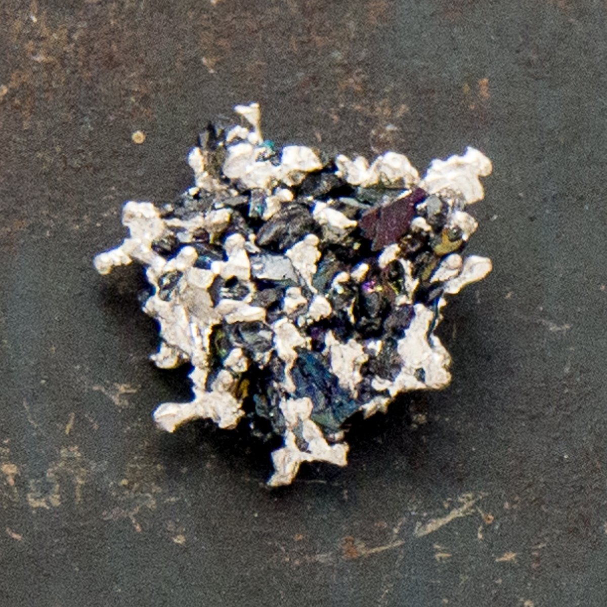 Pendientes de plata y mineral