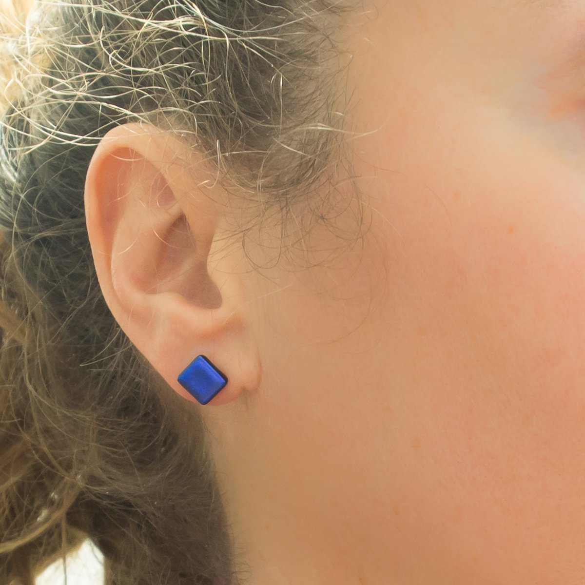 Pendientes cuadrados azules en vidrio dicroico